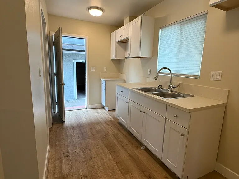 1941 Olive Ave — Photo 5