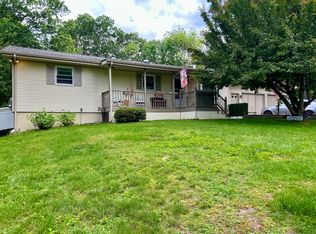 184 Gooseneck Hill Rd, Canterbury, CT 06331