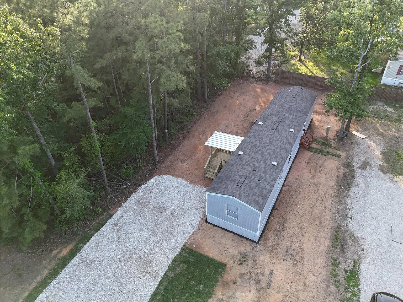 3 bed, 2.0 bath, 1056 sqft, $1,250 — Photo 4