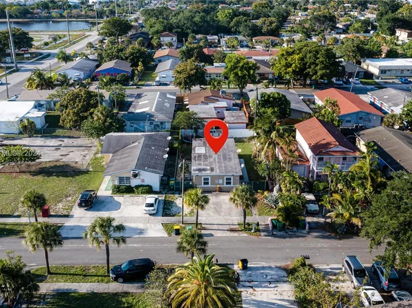 728 SW 6th St, Dania, FL 33004