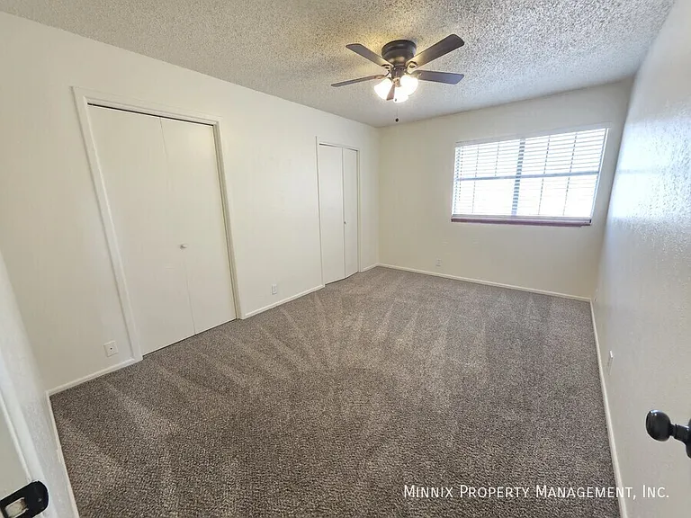 Whispering Oaks 1904 N. Midland — Photo 10