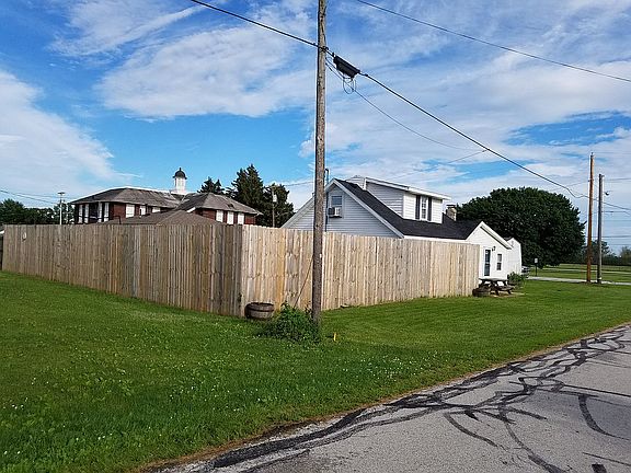 3rd image of 38 N Ontario St