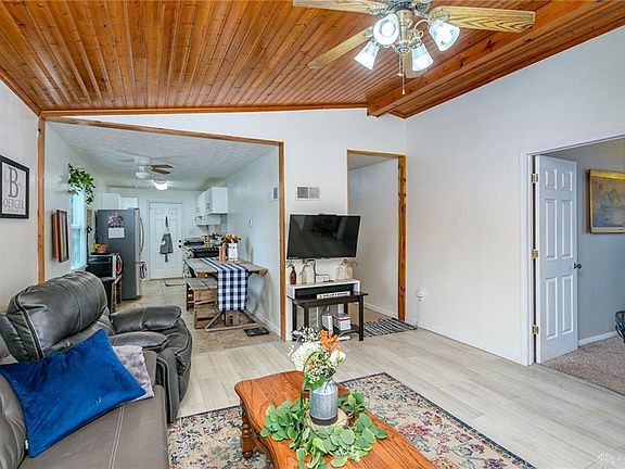 5th image of 217 Prentice Dr
