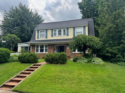 535 Cambridge Blvd SE, East Grand Rapids, MI, 49506