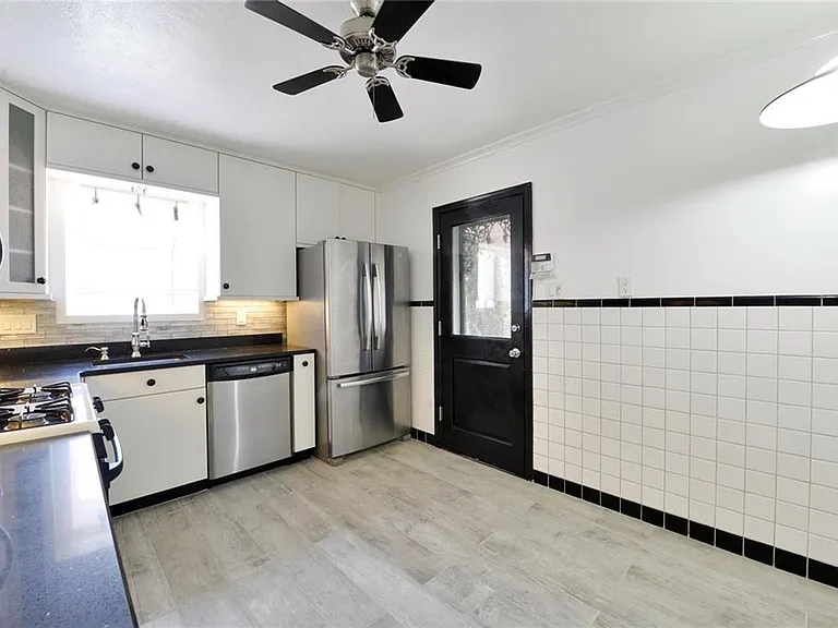 4 Girard Dr — Photo 10