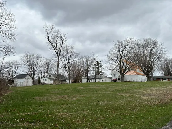 805 E Main St, Shelbyville, MO 63469