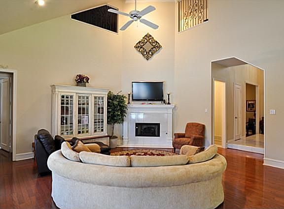 5th image of 1516 Bayberry Ct