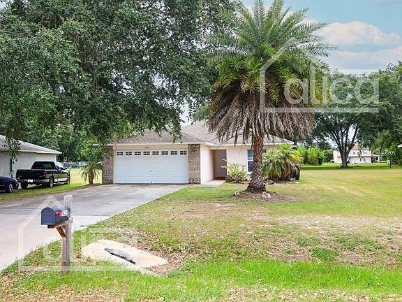3rd image of 7331 Holly St