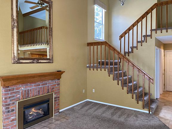 End Unit- Extra Window = Extra Light