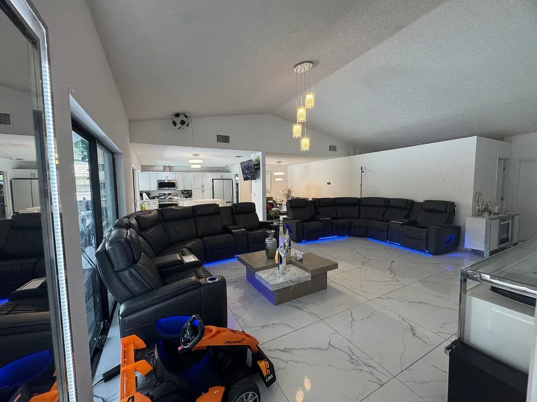 8651 NW 21st Ct — Photo 11