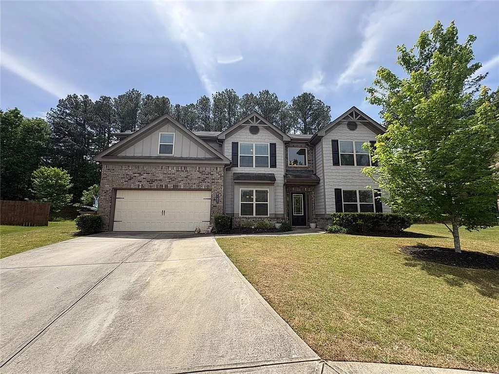 5 bed, 3.0 bath, 2847 sqft, $2,600 — Photo 1
