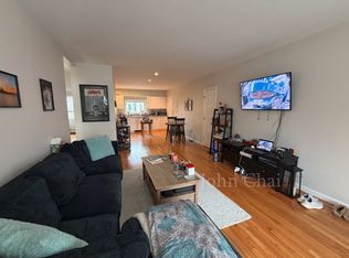 48 Kent St APT 2, Brookline, MA 02445