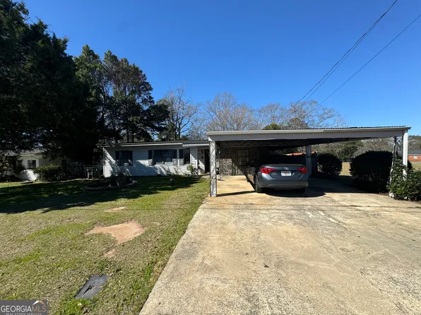 109 Elmwood St, Warner Robins, GA 31093