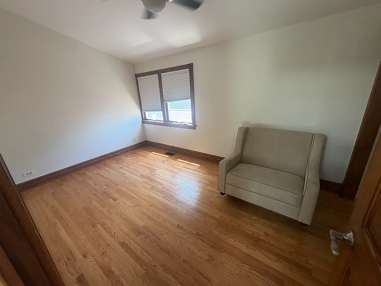 5042 N Winchester Ave #3 — Photo 7