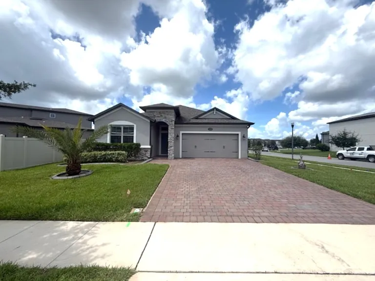 1165 Hilltop Pl — Photo 1