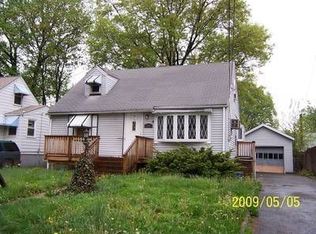 104 Cornell St, Avenel, NJ 07001