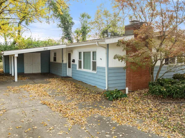 802 E Clark St, Warrensburg, MO 64093