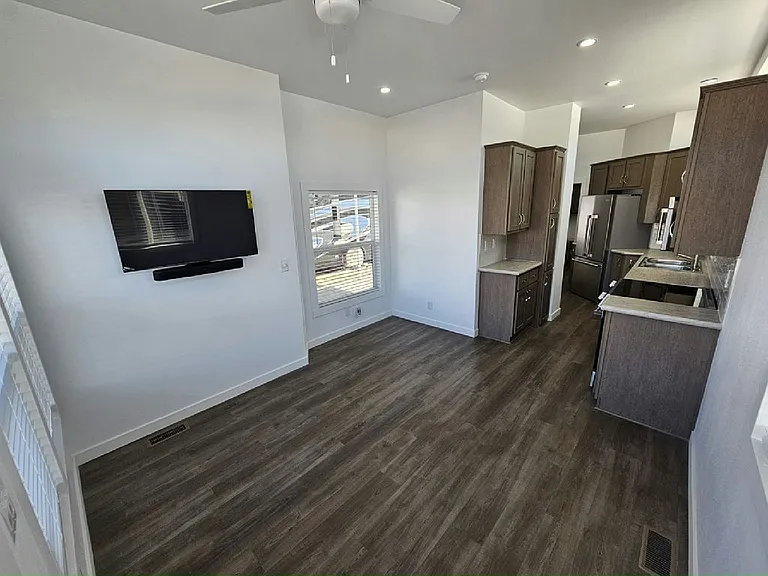 3020 E Main St #V121 — Photo 11