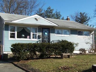 40 Mitchell Pl, Avenel, NJ, 07001