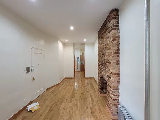 4th image of 881 Saint Johns Pl #1C