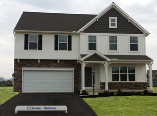 6 Waverly Ln, Carlisle, PA 17015