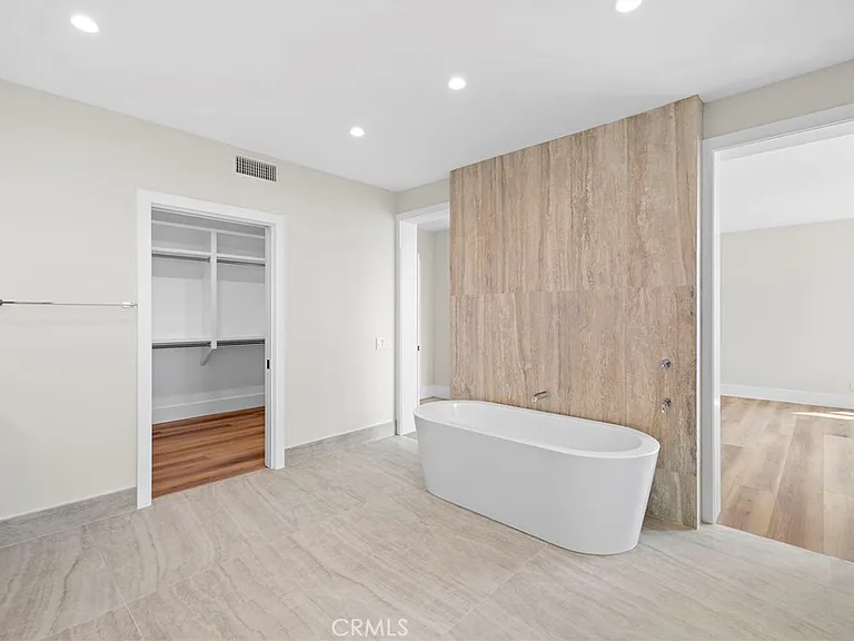 22661 Sweetmeadow — Photo 33