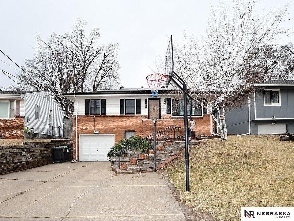 1st image of 5320 S 52nd St