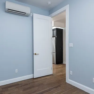 Rented by Nooklyn NYC LLC | media 71