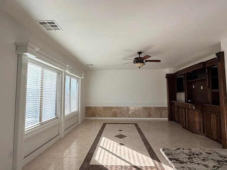 46149 W Guilder Ave — Photo 13