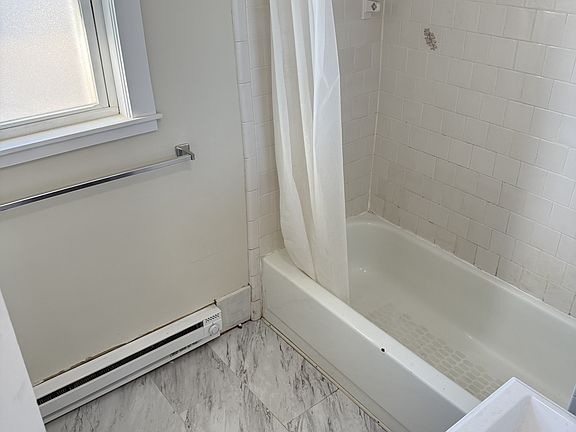 4th image of 245 Newport Ave #3