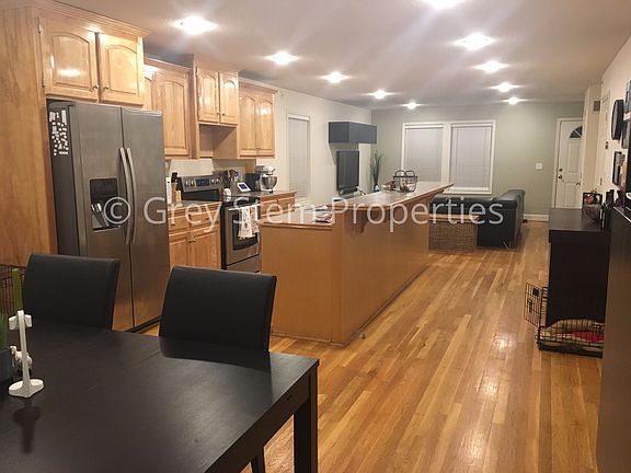 Modern Open Concept Main Floor with Beautiful Hardwoods. Gre