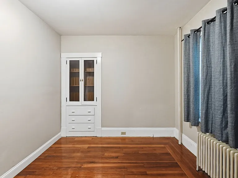 457 N Franklin St — Photo 12