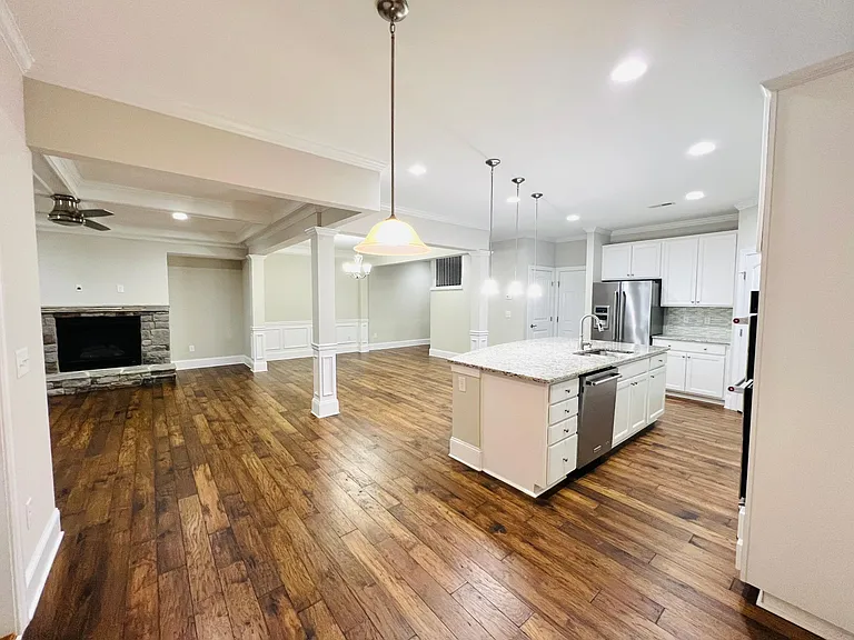 212 Daymire Glen Ln — Photo 12