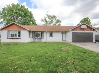4166 S 68th St, Greenfield, WI 53220