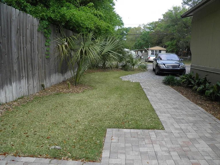 810 Gibson Rd — Photo 31