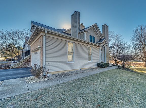2nd image of 416 Harlowe Ln #416