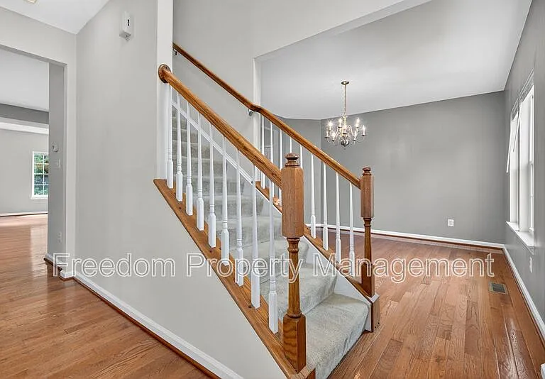 7629 Hamelin Ln — Photo 22