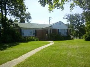 111 N Hickory St, Forsyth, MO 65653