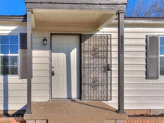 5th image of 1233 SW 58th St
