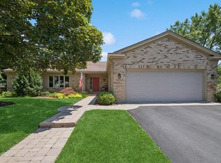 45 Ravenscraig Ln, Inverness, IL 60067