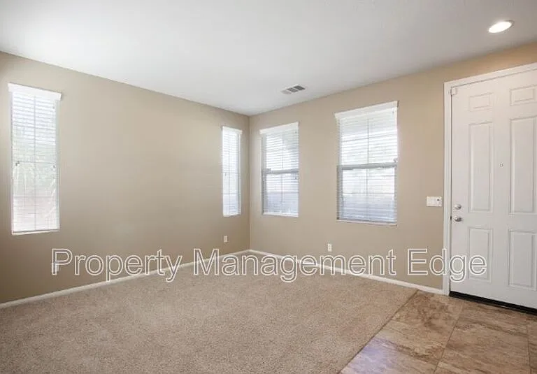 45830 Daviana Way — Photo 8