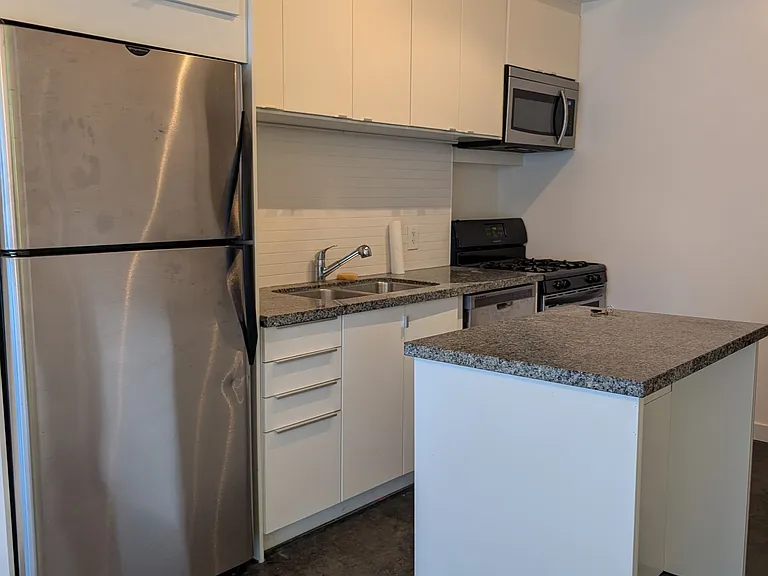1 Shaw St #303 — Photo 3