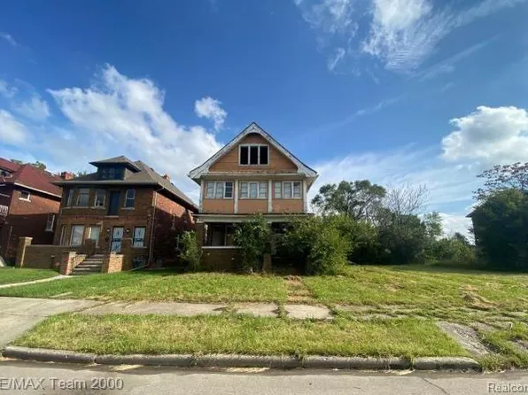 81 Ford St, Highland Park, MI 48203