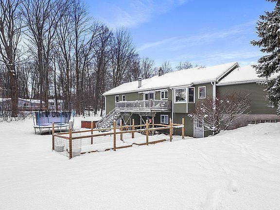 3rd image of 5840 Joanne Ct