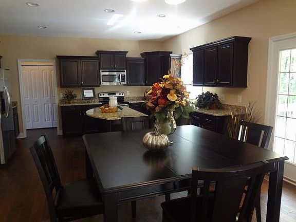 3rd image of 3173 Timberdale Lot 132