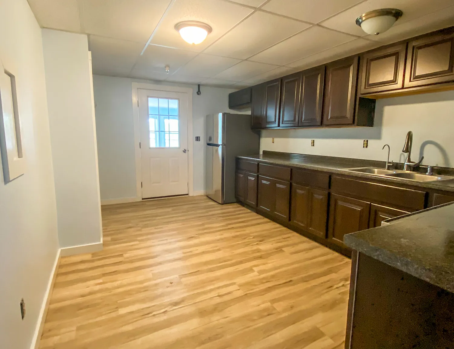 3 bed, 1298 sqft, $1,950 — Photo 4