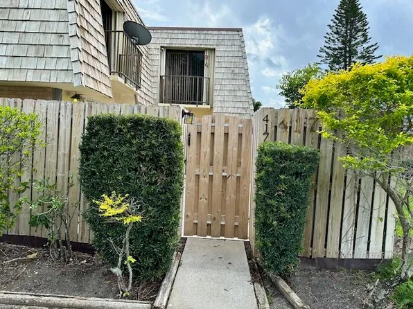 417 Arabian Road, Palm Springs, FL 33461