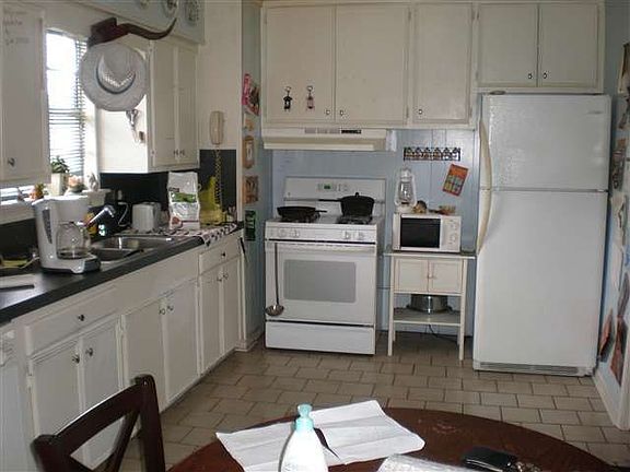 2nd image of 6341 Diamond Ave