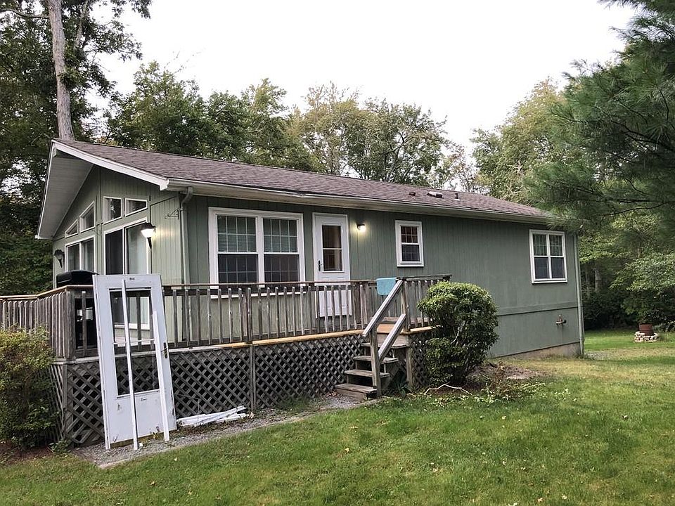 154 Colebrook Rd, Little Compton, RI 02837 Zillow