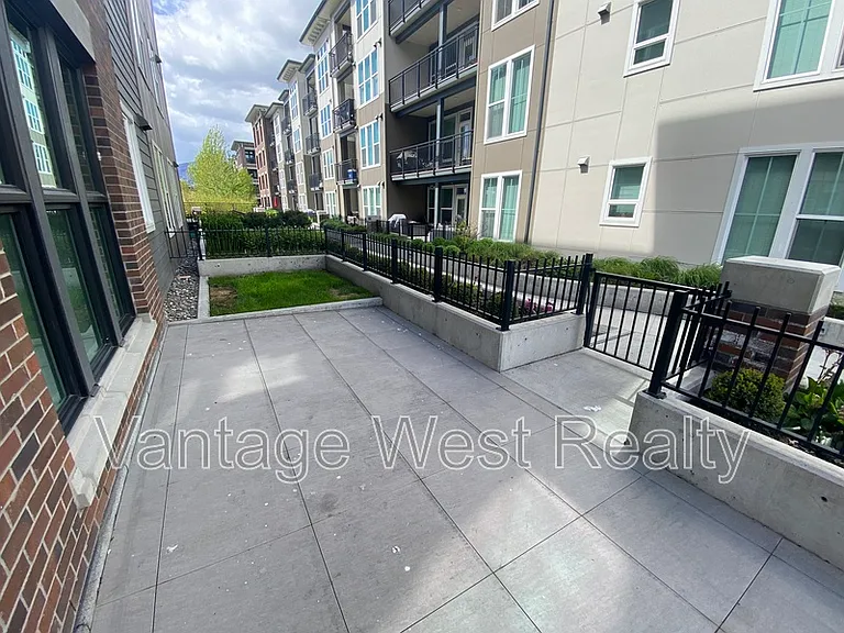 1800 Richter St #115 — Photo 11